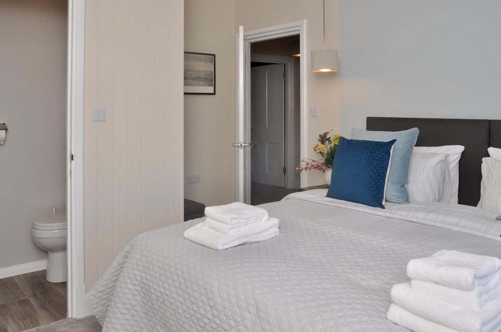 Bridge Street Apartments. Boutique Style Luxury, In The Heart Of Taunton. 客房 照片